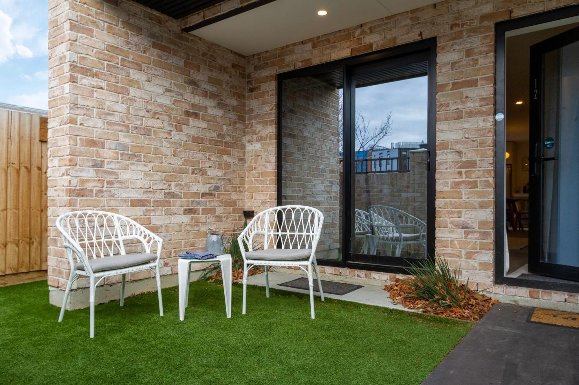 Stylish Central City Townhouse Next To Little High 基督城 外观 照片