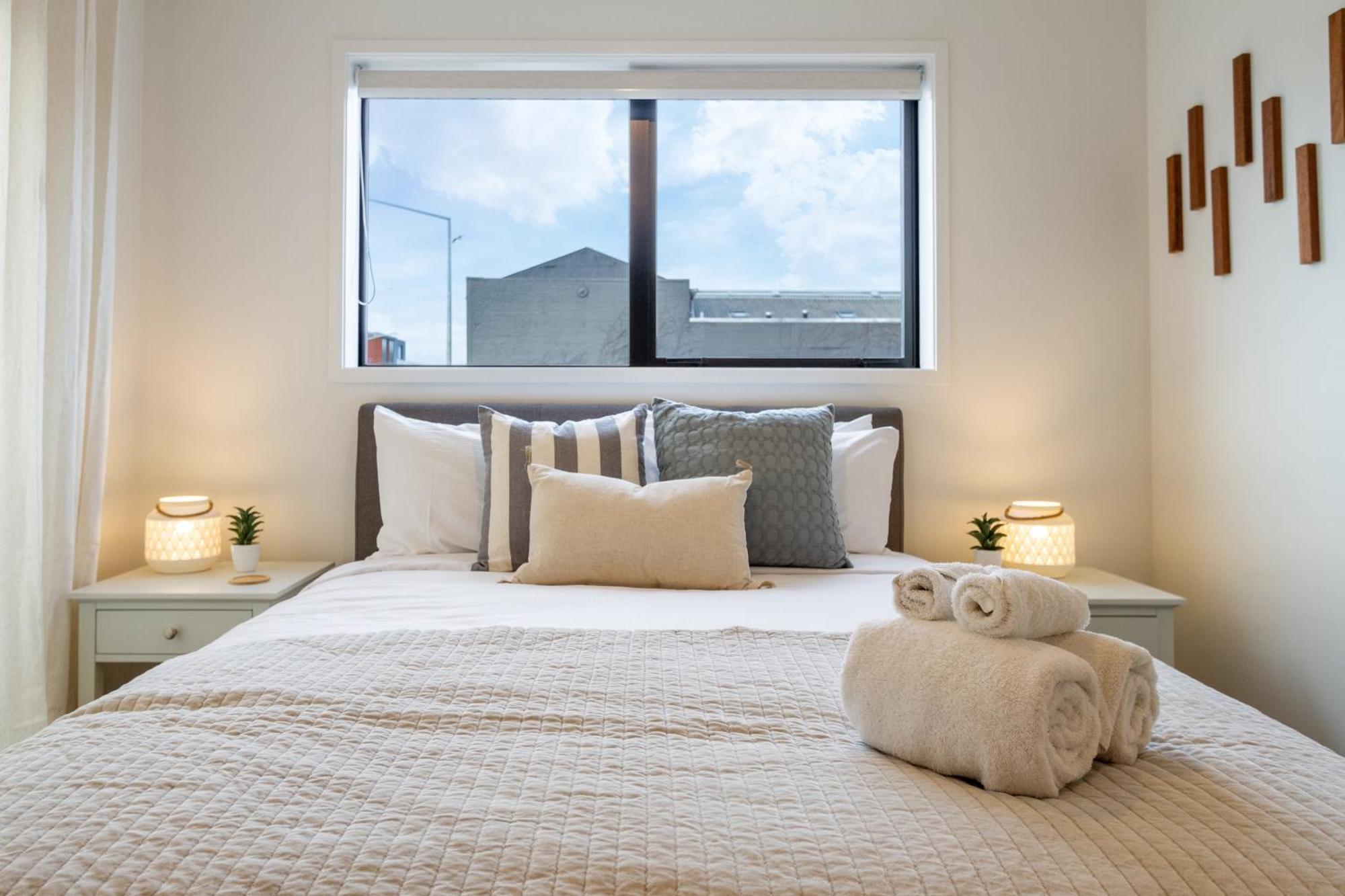 Stylish Central City Townhouse Next To Little High 基督城 外观 照片