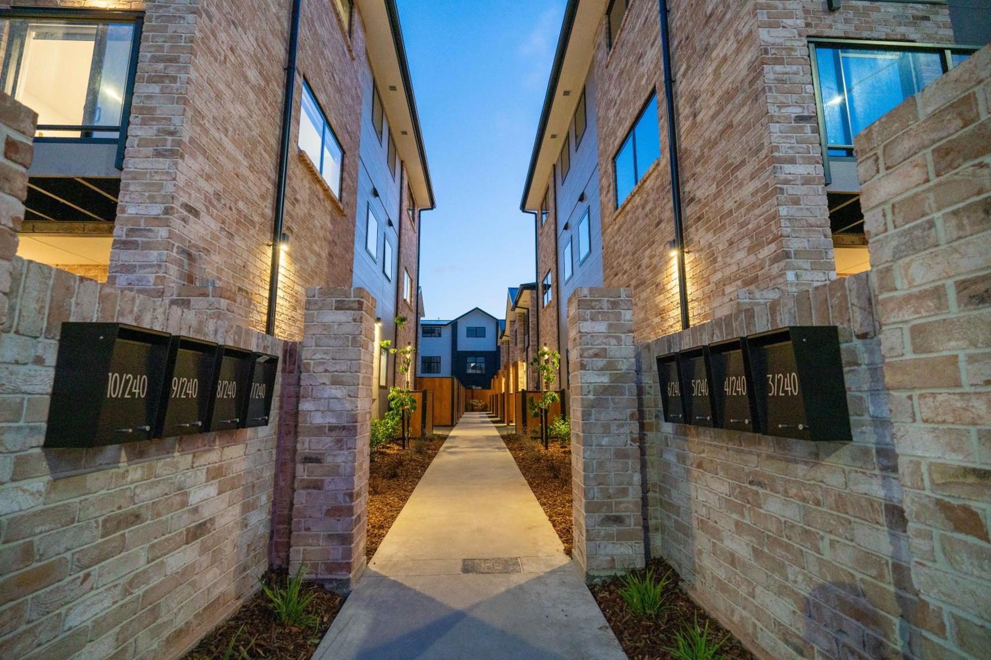Stylish Central City Townhouse Next To Little High 基督城 外观 照片